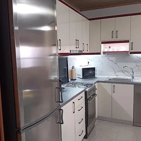 Jane, Quiet, Luxurious, Family Friendly, Spacious, Close To The Beach!