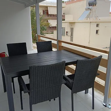 Jane, Quiet, Luxurious, Family Friendly, Spacious, Close To The Beach! * La Canée