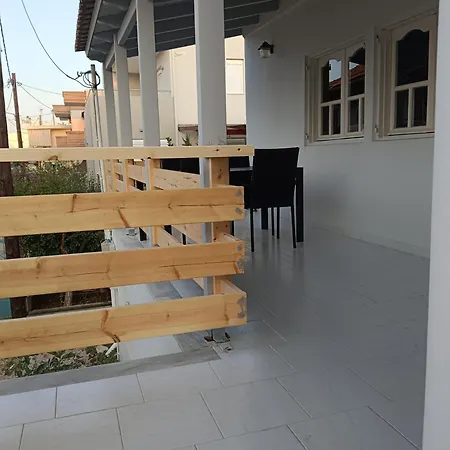 Jane, Quiet, Luxurious, Family Friendly, Spacious, Close To The Beach! La Canée